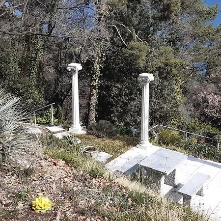 Leandra Comfortable Villa